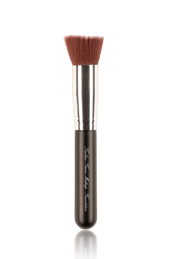 Turbucz Tímea Kabuki Foundation Brush (Alapozó Ecset)